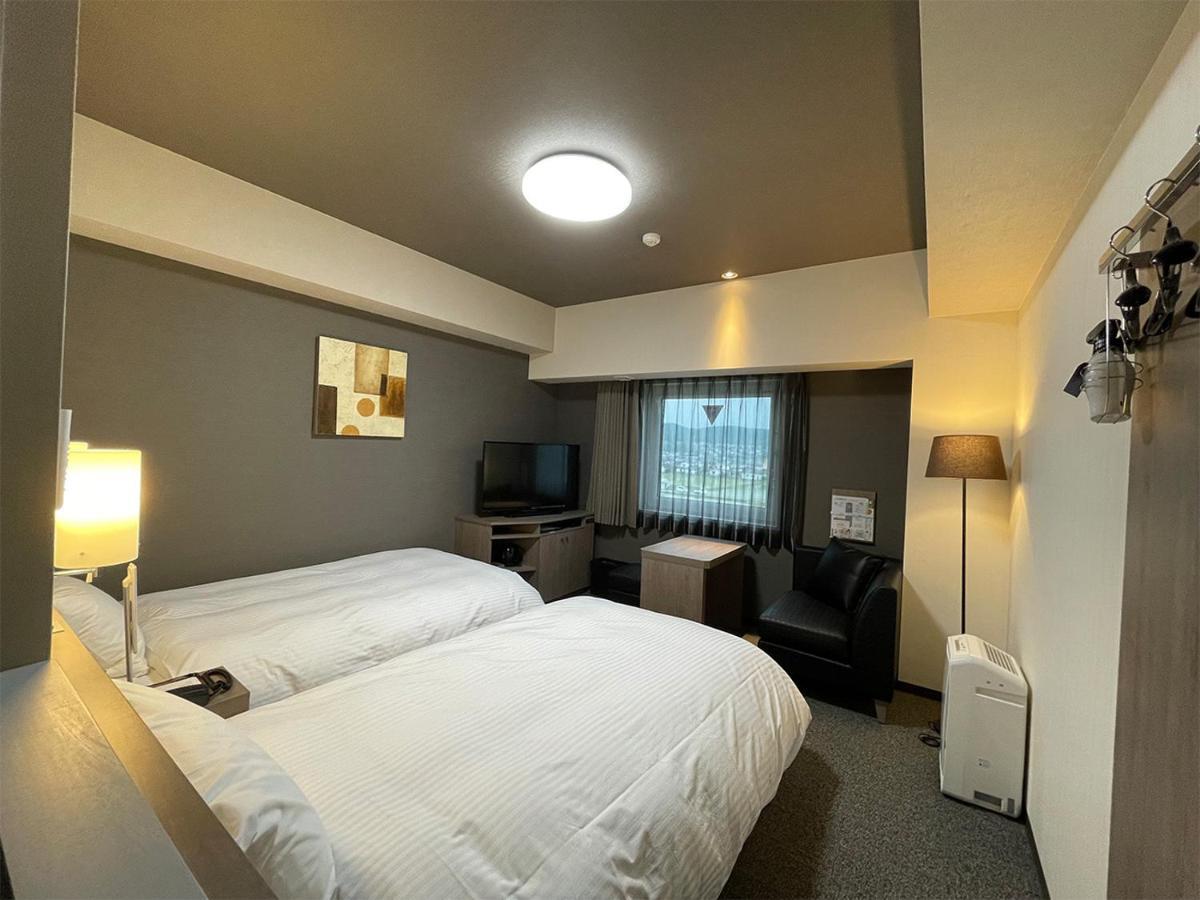 Hotel Route-Inn Saku Minami Inter Экстерьер фото