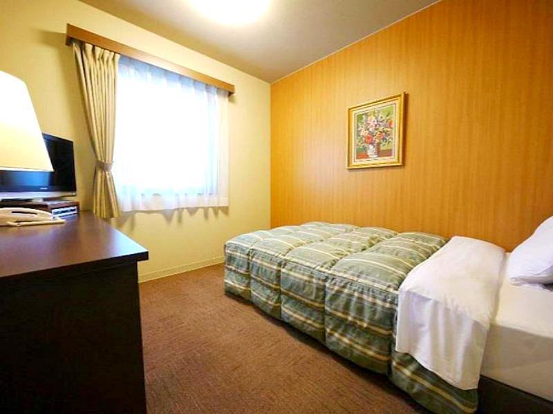 Hotel Route-Inn Saku Minami Inter Экстерьер фото